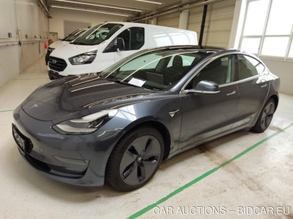 Tesla Model 3 Langstreckenbatterie Allrad Dualmotor 15