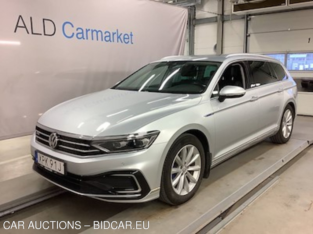 Volkswagen Passat 1.4 gte Executive, Safe-Tech, LED-High, Skinn/Alcantara, Nav, B-Kamera, Drag, AUTOMAT