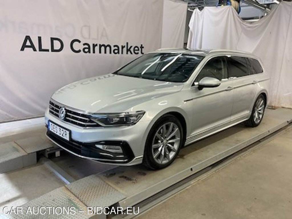 Volkswagen Passat 2.0 tdi 4motion R-Line, GT, Executive, PANORMARA, Skinn7Alcantara, P-Varmare, Nav, PDC Fram &amp; Bak, AUTOMAT