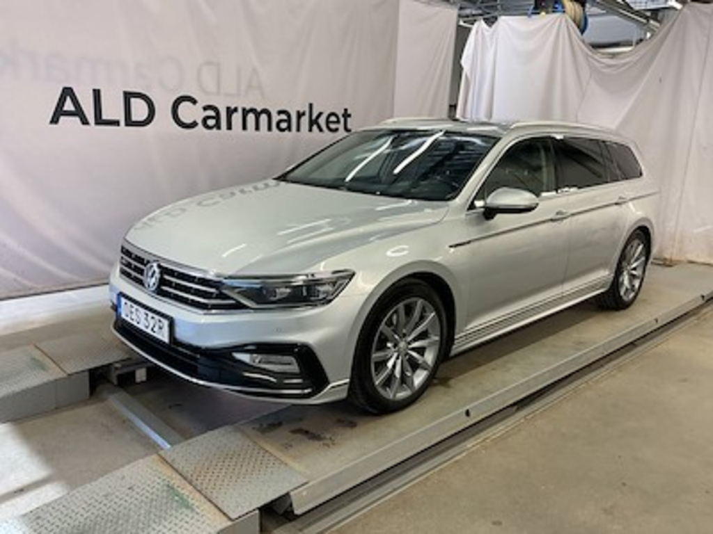 Volkswagen Passat 2.0 tdi 4motion R-Line, GT, Executive, PANORMARA, Skinn7Alcantara, P-Varmare, Nav, PDC Fram &amp; Bak, AUTOMAT