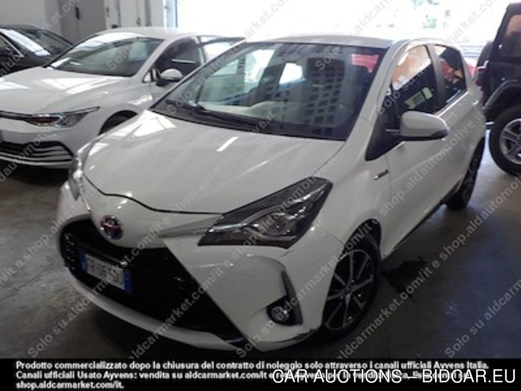 Toyota yaris 1.5 hybrid active hatchback -