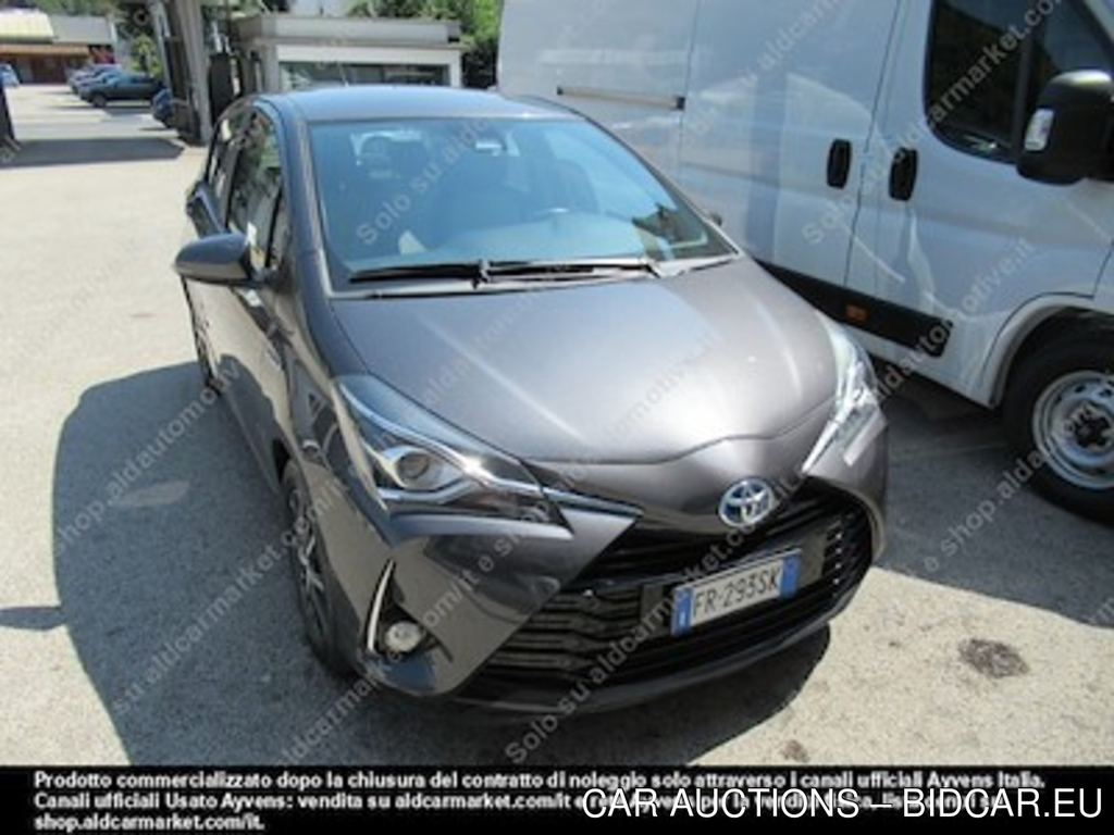 Toyota yaris 1.5 hybrid active hatchback -