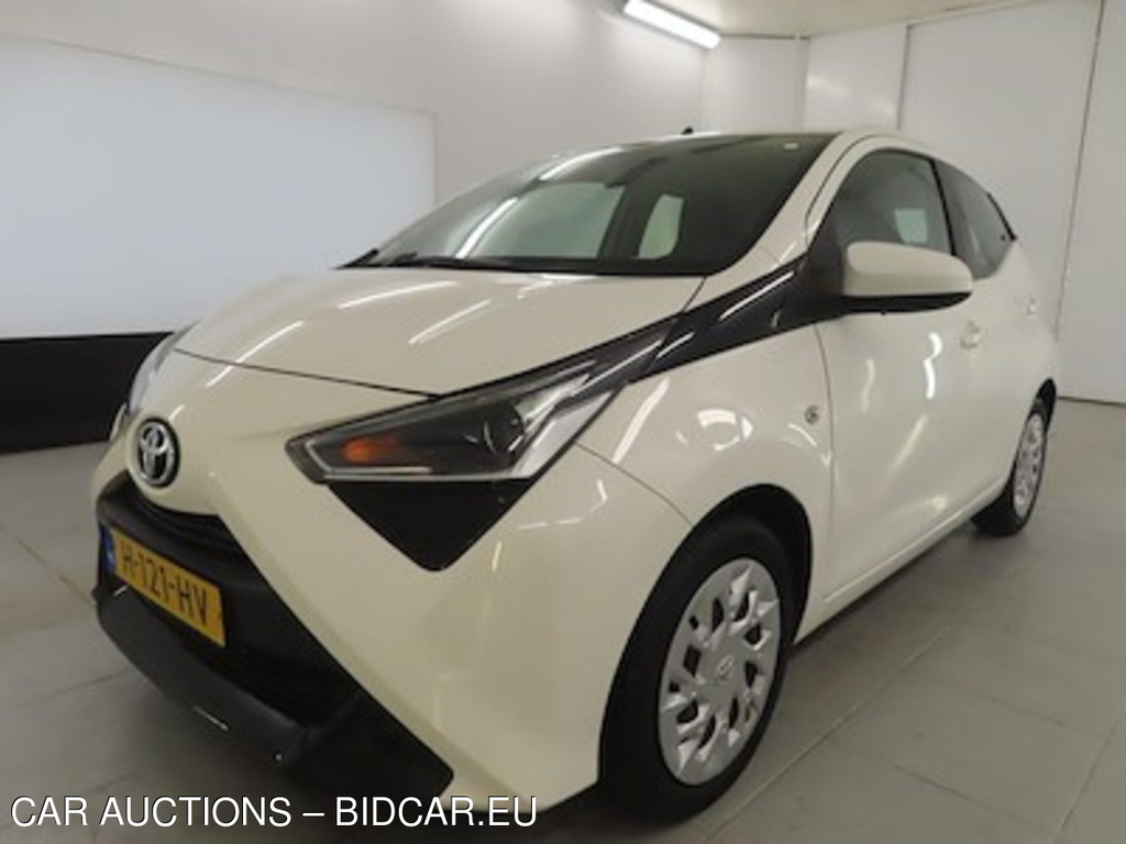 Toyota Aygo 1.0 VVT-i x-play 5d