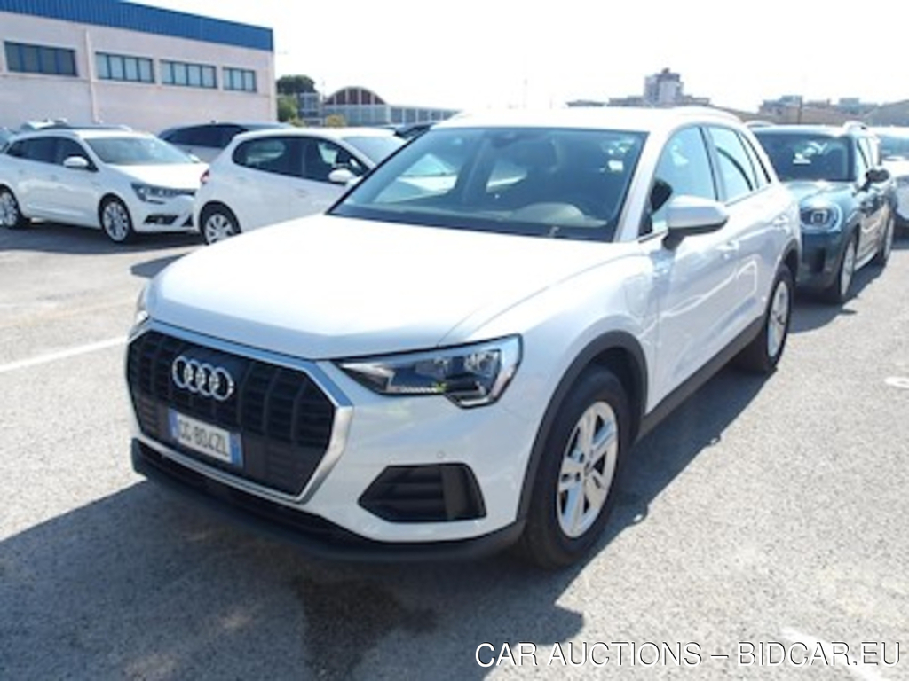 Audi Q3 45 Tfsi E S Tronic Business