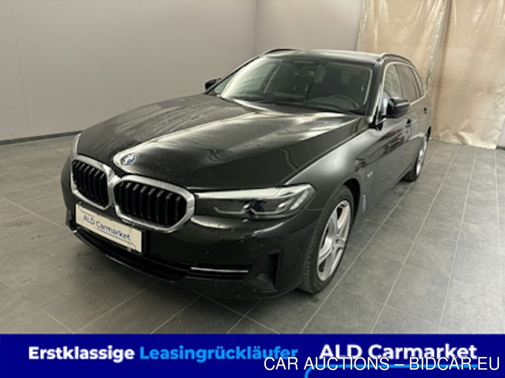 BMW 5er BMW 530e xDrive Touring Aut. Kombi, 5-turig, Automatik, 8-Gang