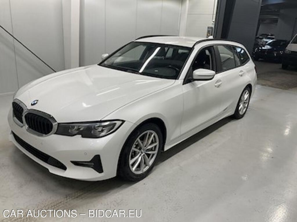 BMW Series 3 2.0 330i F Connected Touring Auto