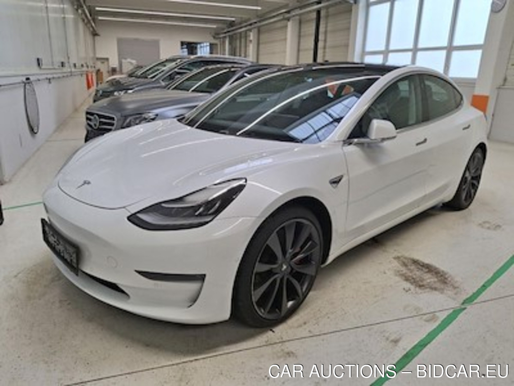 Tesla Model 3 Performance - Allradantrieb mit Dualmoto