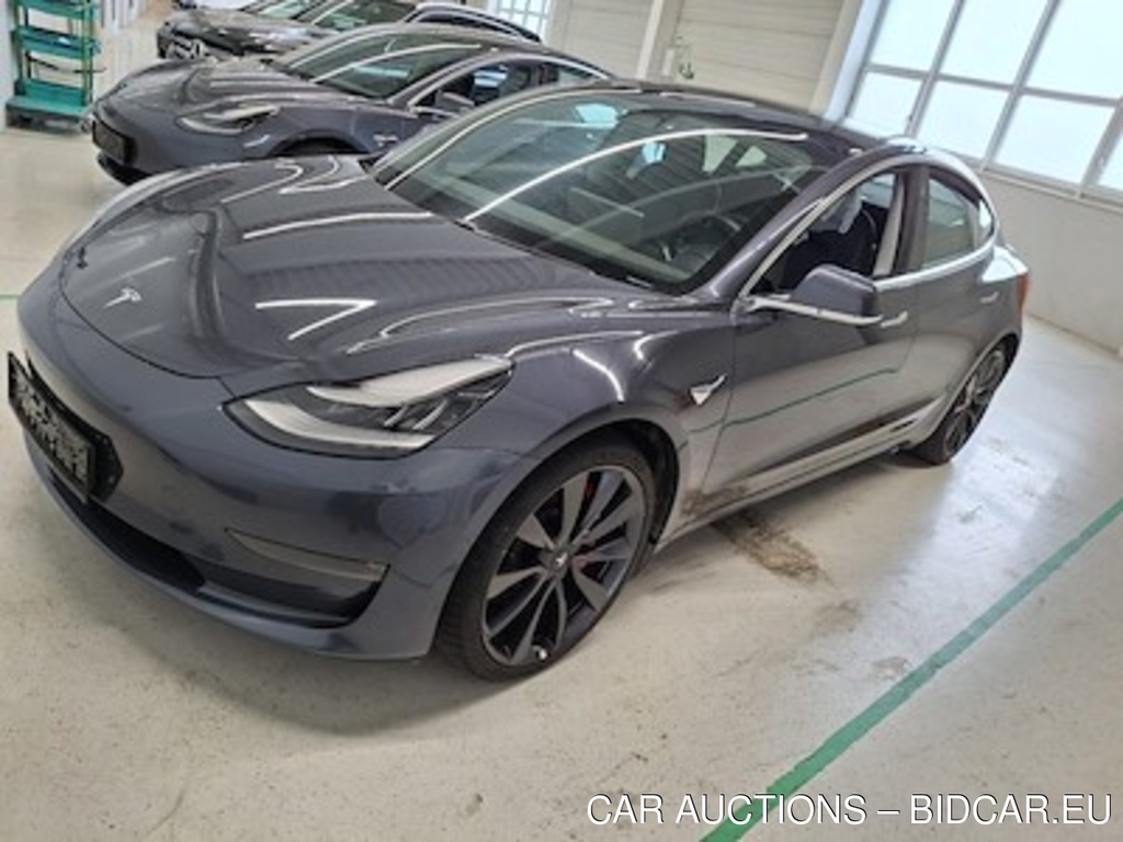 Tesla Model 3 Performance - Allradantrieb mit Dualmoto