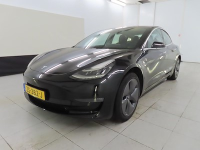 Tesla Model 3 Standard Range Plus 4d