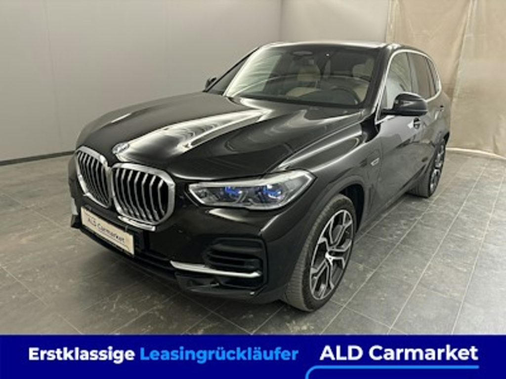 BMW X5 BMW X5 xDrive45e Geschlossen, 5-turig, Automatik, 8-Gang