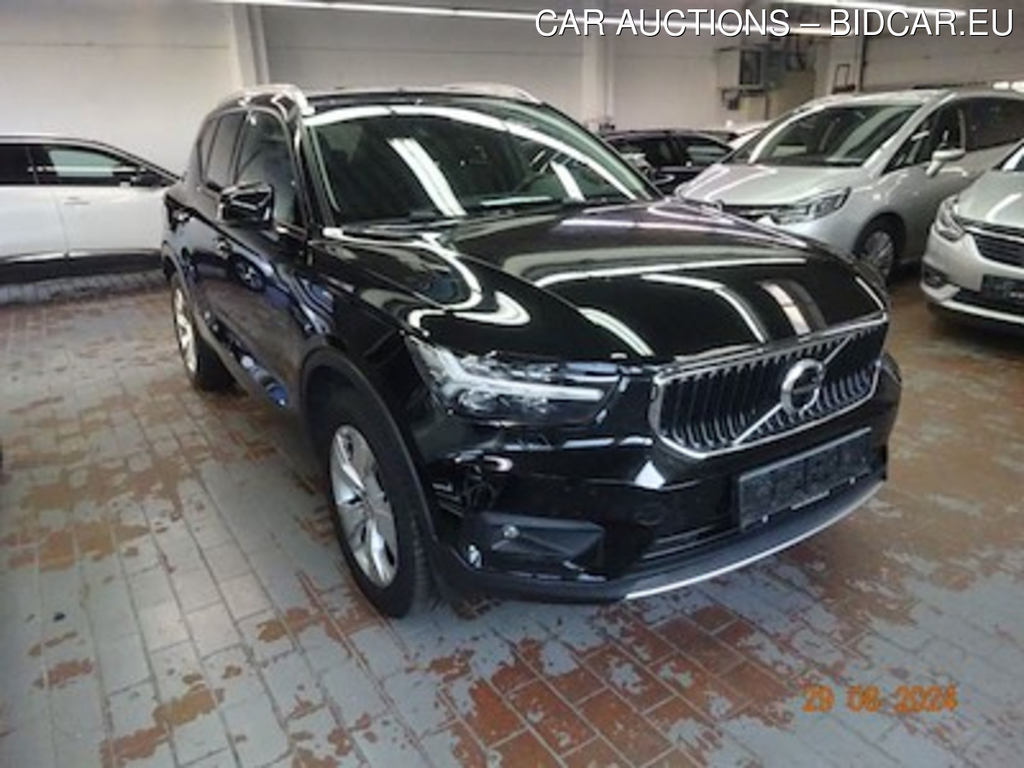 Volvo xc40 2.0 D3 MOMENTUM