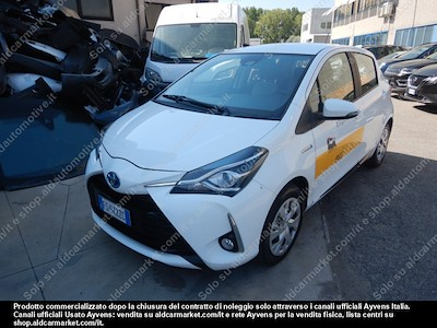 Toyota yaris 1.5 hybrid active hatchback -