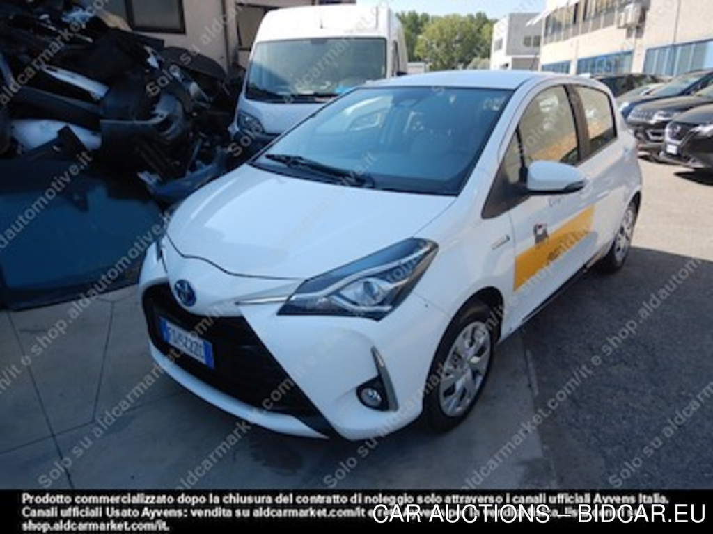 Toyota yaris 1.5 hybrid active hatchback -