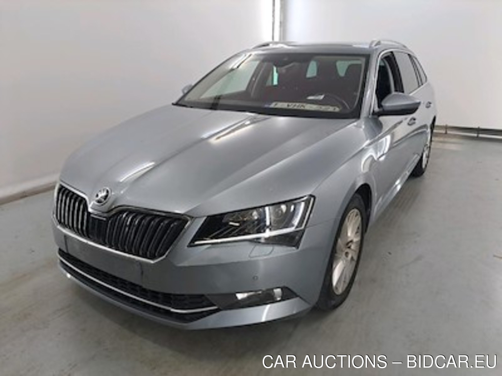 Skoda Superb combi diesel - 2015 2.0 CR TDi Style Corporate Plus