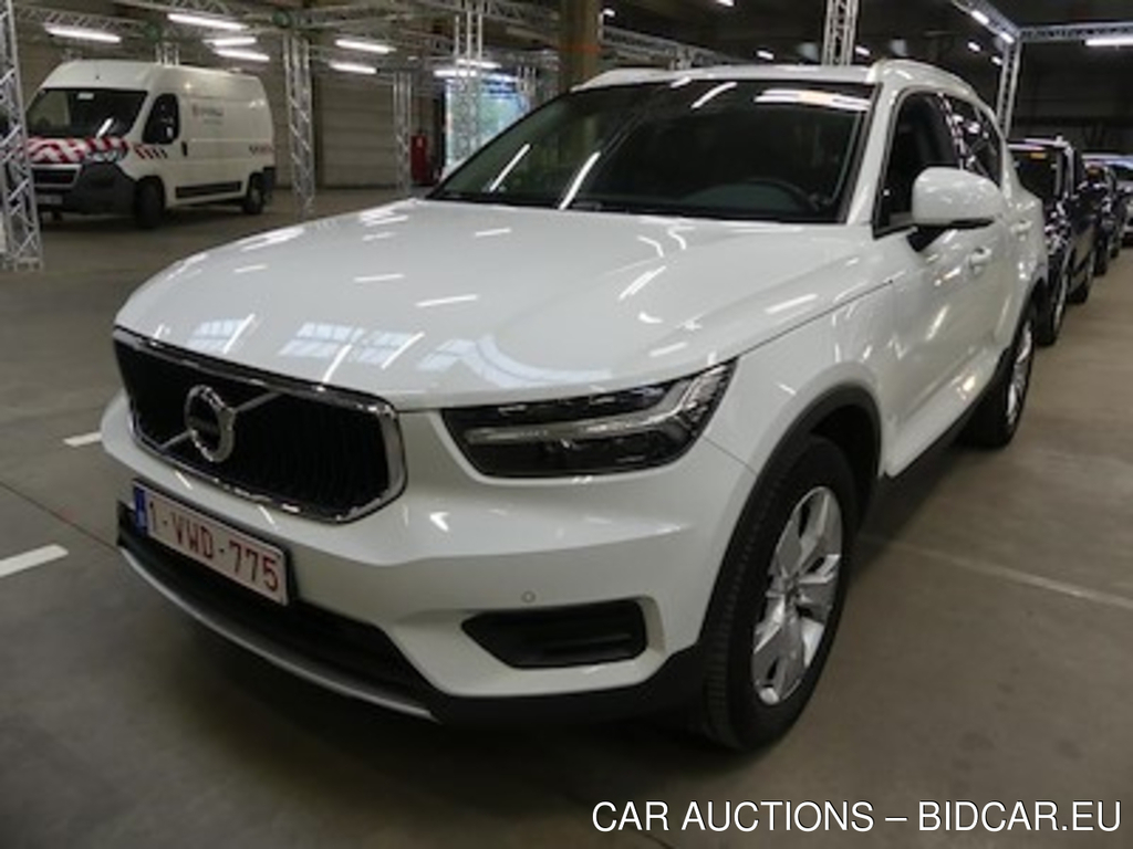 Volvo XC40 1.5 T3 MOMENTUM(EU6D-TEMP)