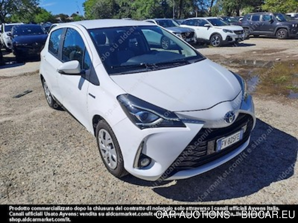 Toyota yaris 1.5 hybrid active hatchback -