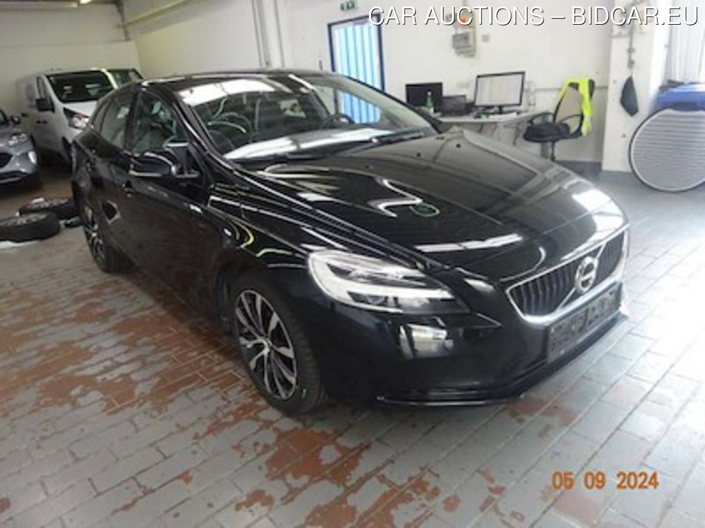 Volvo v40 2.0 D3 GEARTRONIC EDITION