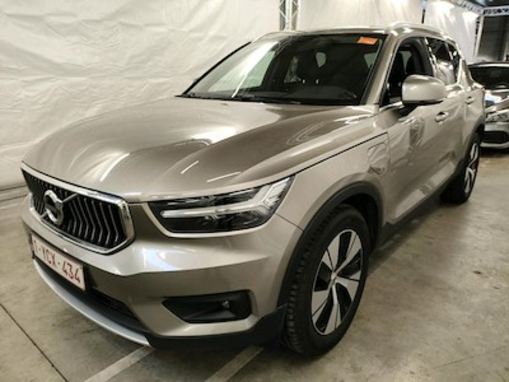 Volvo XC40 1.5 T5 TE PHEV Momentum Pro DCT Xenium