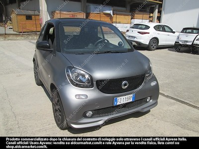 Smart fortwo cabrio 90 0.9 66kw -