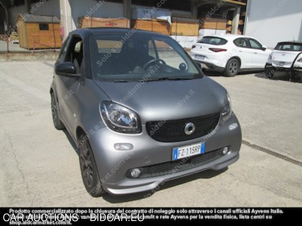 Smart fortwo cabrio 90 0.9 66kw -