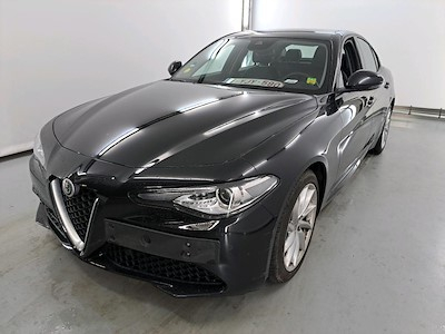 Alfa Romeo Giulia diesel - 2016 2.2 JTDm Super (EU6d-TEMP) Business Plus Upgrade Power Seat Winter