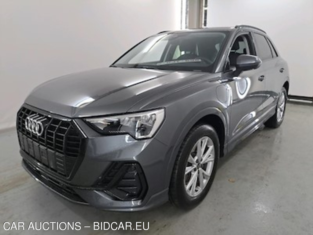 Audi Q3 1.4 45 TFSI E S TRONIC S LINE Business Plus Shadow look