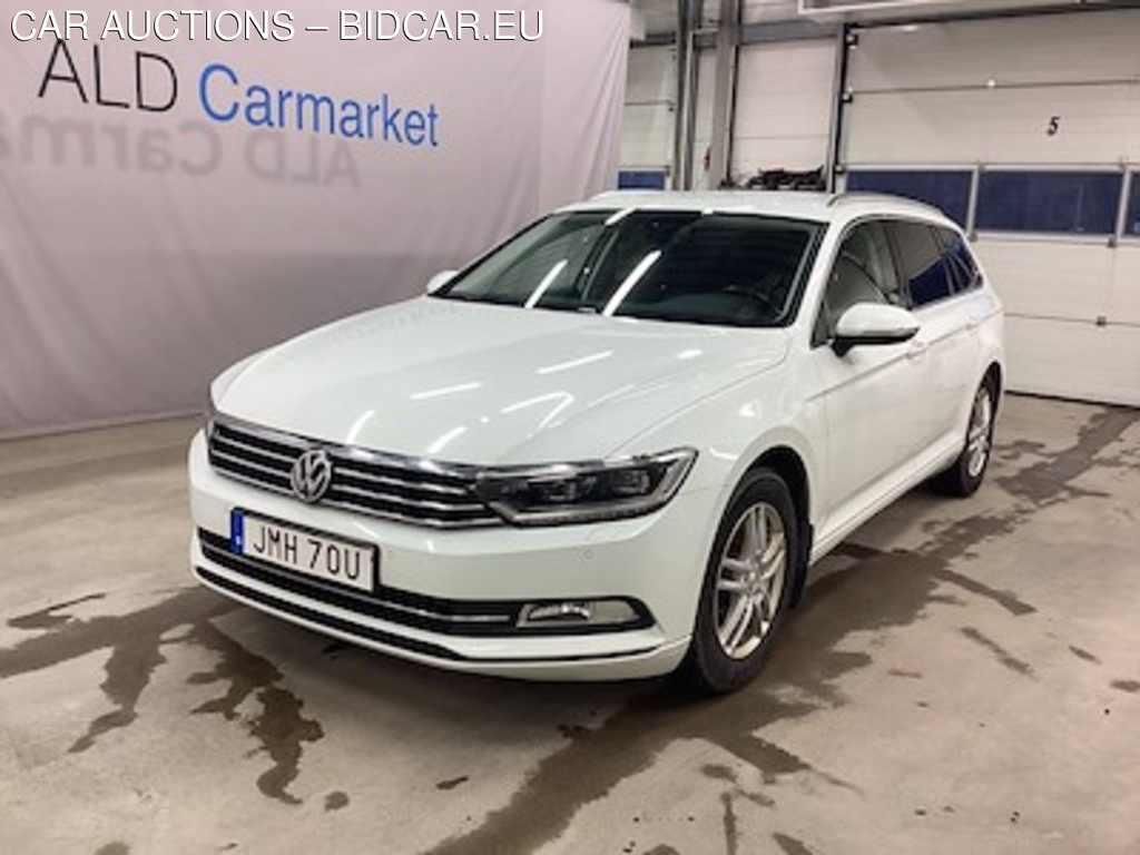 Volkswagen Passat 2.0 tdi 150hk !ADAPTIVE CRUISE CONTROL DOES NOT WORK! Executive, LED-High, P-Varmare, Nav, B-Kamera, Drag, AUTOMAT