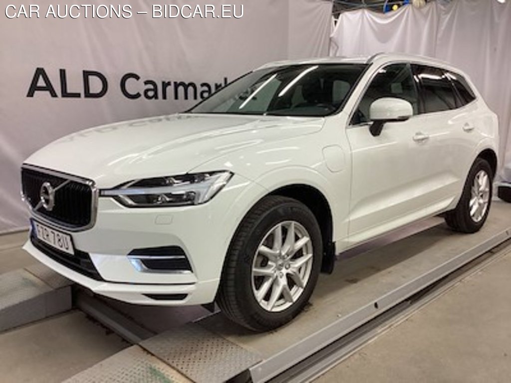 Volvo Xc60 2.0 T8 awd Momentum Adv Edit, Teknik, Skinn, Pano, Nav, BLIS, B-Kamera, Drag, AUTOMAT