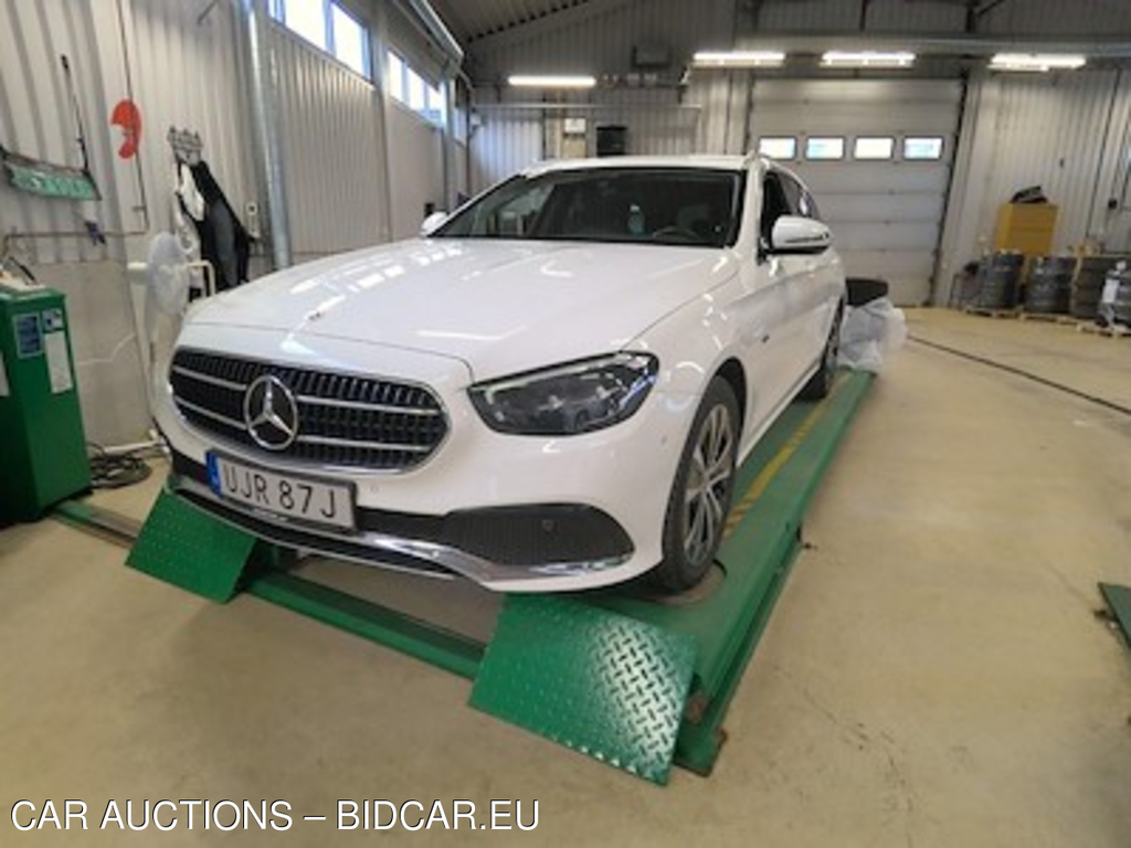 Mercedes-Benz E-Class 300 De Kombi Avantgarde SE-Edition Drag