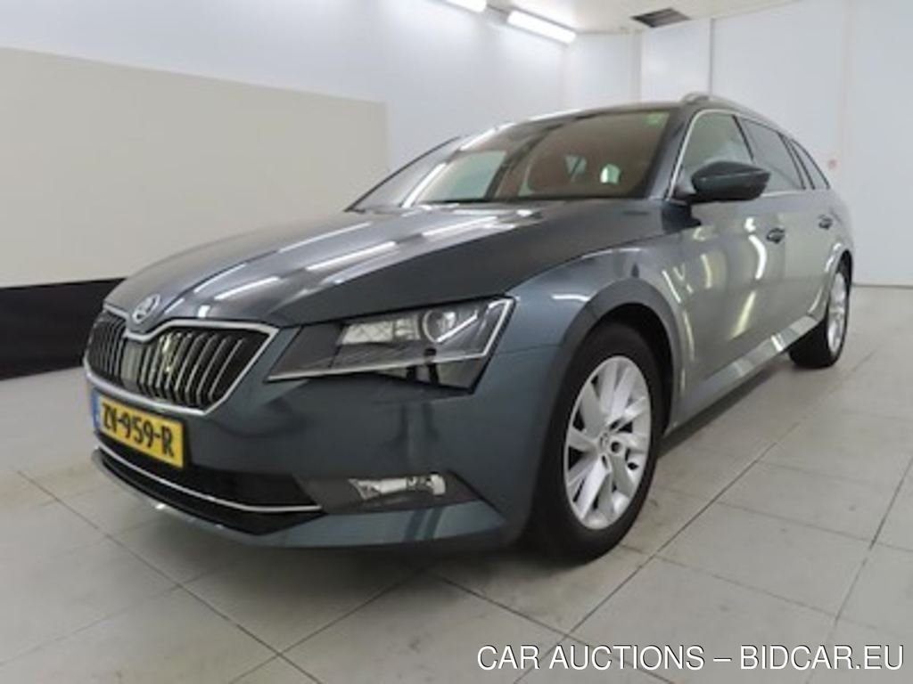 Skoda Superb combi 1.5 TSI Greentech ACT DSG-7 Style Buss 5d