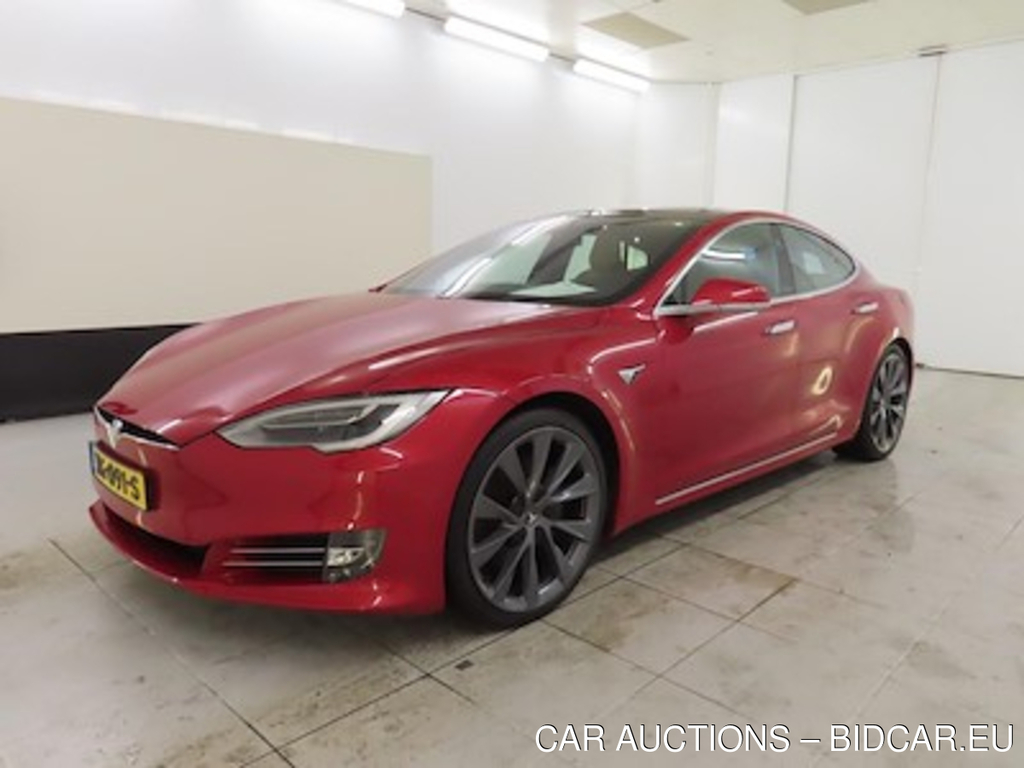 Tesla Model S 100 kWh All-Wheel Drive 5d