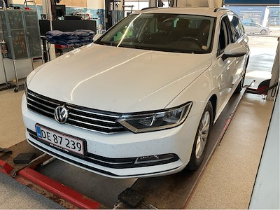 Volkswagen PASSAT 2.0 TDI 150 SCR COMFORTLINE PREMIUM DSG UA!,