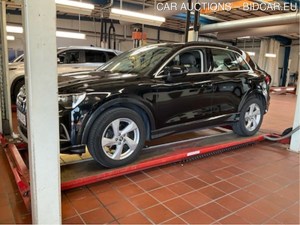 Audi Q3 35 TDI 150 HK S-Tronic ADVANCE PRESTIGE UA!,