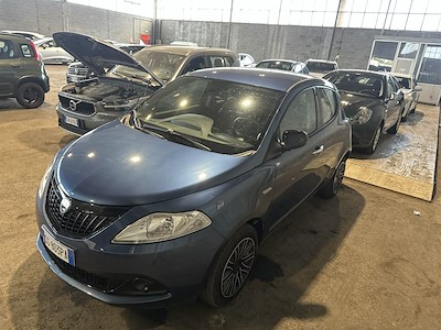 Lancia Ypsilon PC 1.0 Firefly 70cv Hybrid Oro