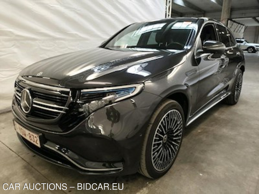 Mercedes-Benz EQC 80 kWh EQC 400 4-Matic Exterieur &amp; Interieur AMG Line Assistance conduit