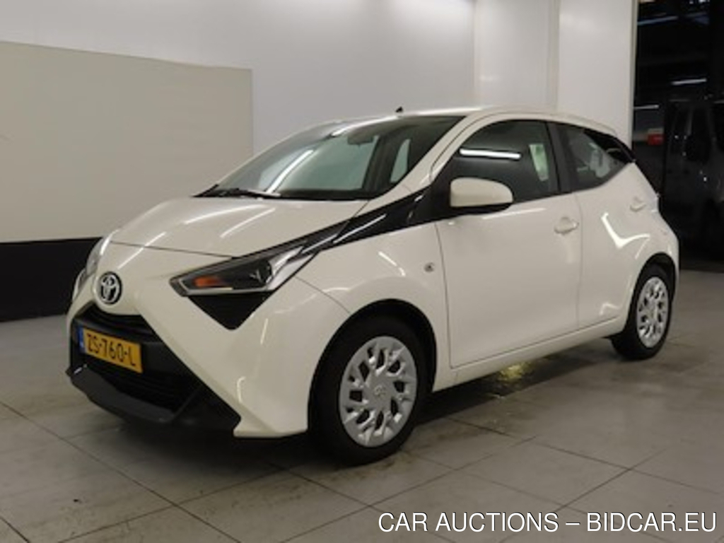 Toyota Aygo 1.0 VVT-i ActieAuto 5d x-play HEMA