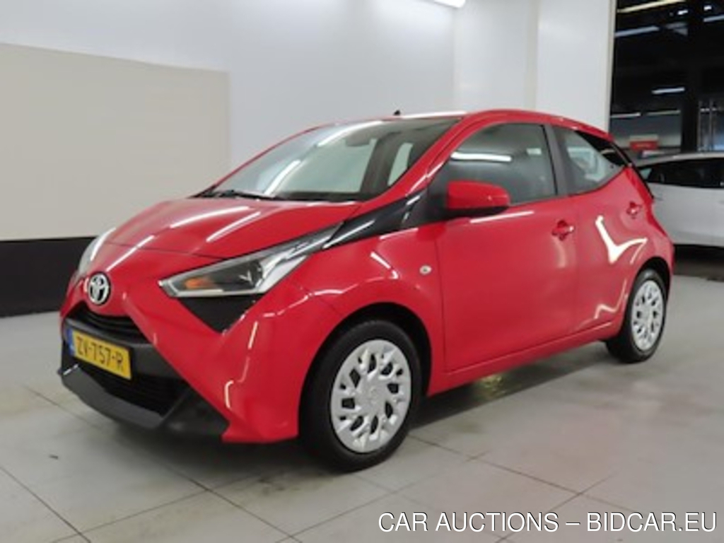 Toyota Aygo 1.0 VVT-i x-play x-shift 5d