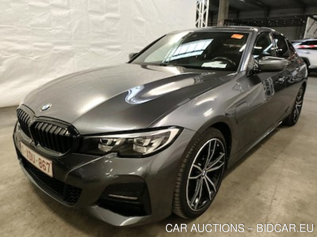 BMW 3 - 2019 330eA PHEV Model M Sport Business Plus