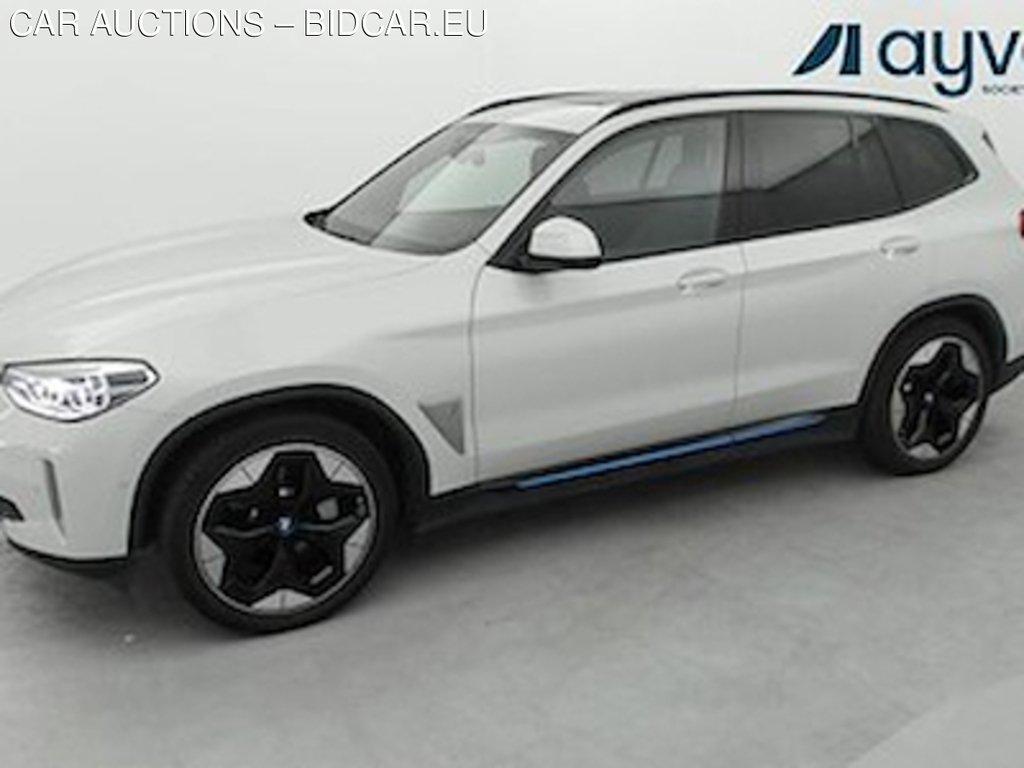 BMW IX3 80KWH AUTO