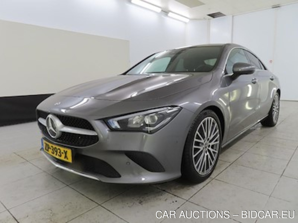 Mercedes-Benz CLA CLA 200 DCT Business Solution Progressive 4d