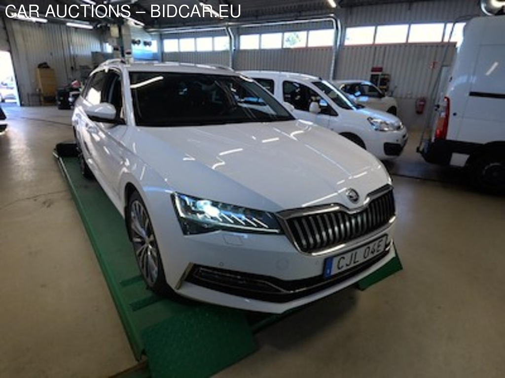 Skoda SUPERB Tdi 190 Dsg 4x4 L&amp;K Business Adventure Drag