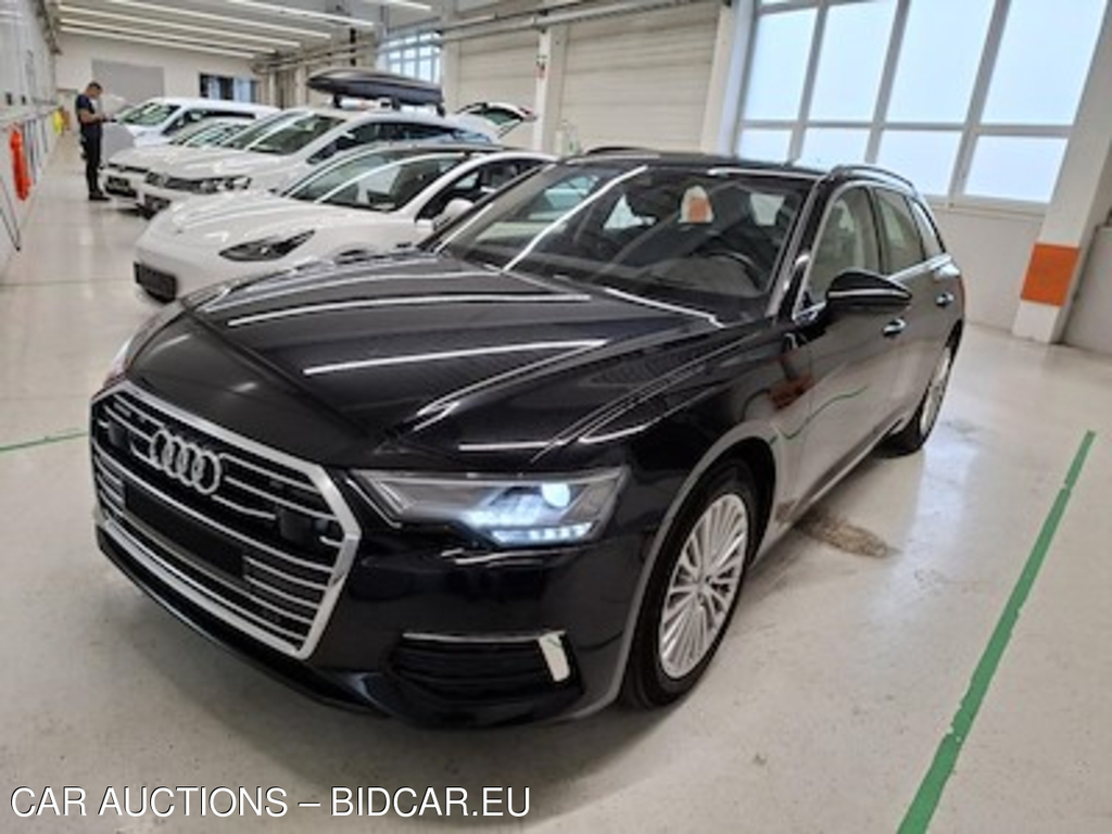 Audi A6 Avant 40 TDI quattro S-tronic Design 150