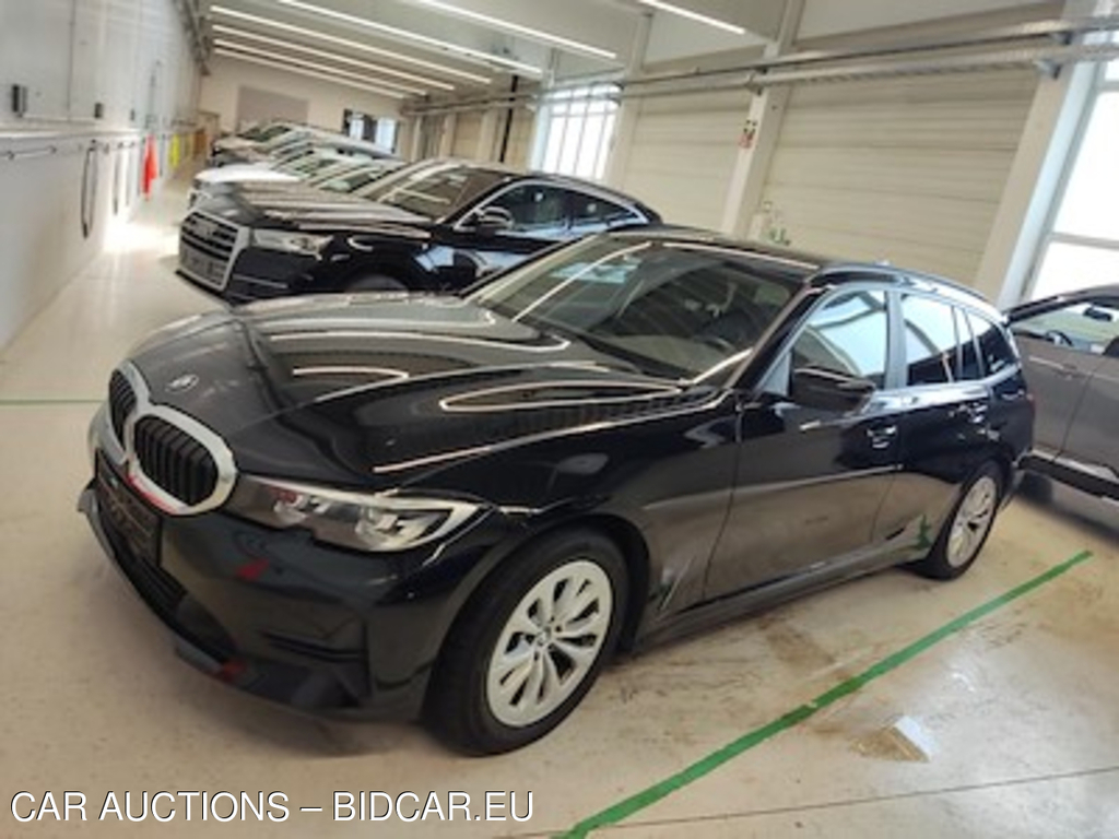 BMW Series 3 318d A Touring 110KW