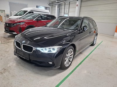 BMW Series 3 320i A xDrive Touring 135KW