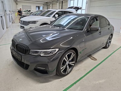 BMW Series 3 330e 135KW