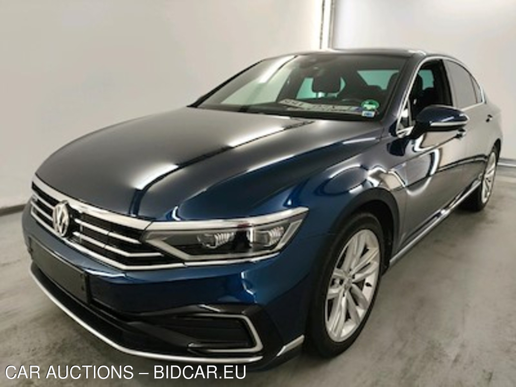 Volkswagen Passat gte - 2020 1.4 TSI PHEV GTE Business DSG Travel Assist Plus Climatisateur et energie 2