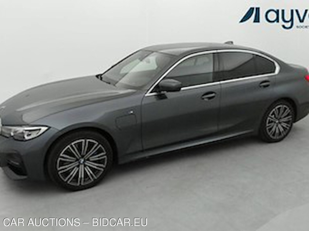 BMW 330 E xdrive berline 184 CV Model M Sport NAVI