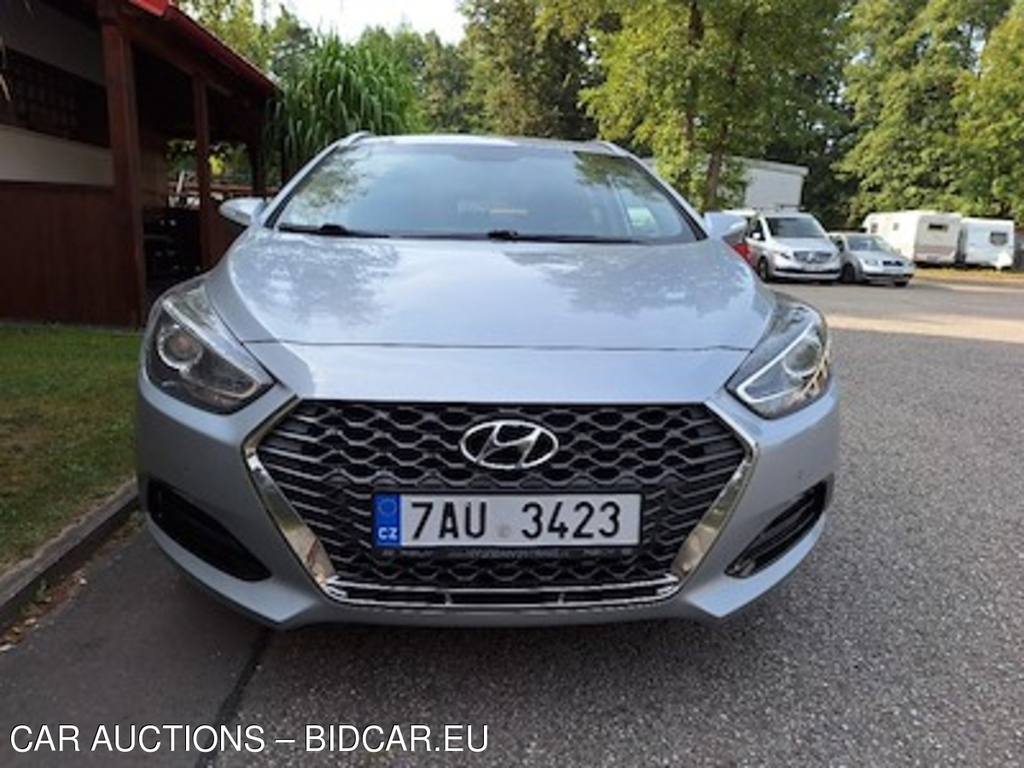 Hyundai I40 1,6 CRDi 100W Success DCT kombi