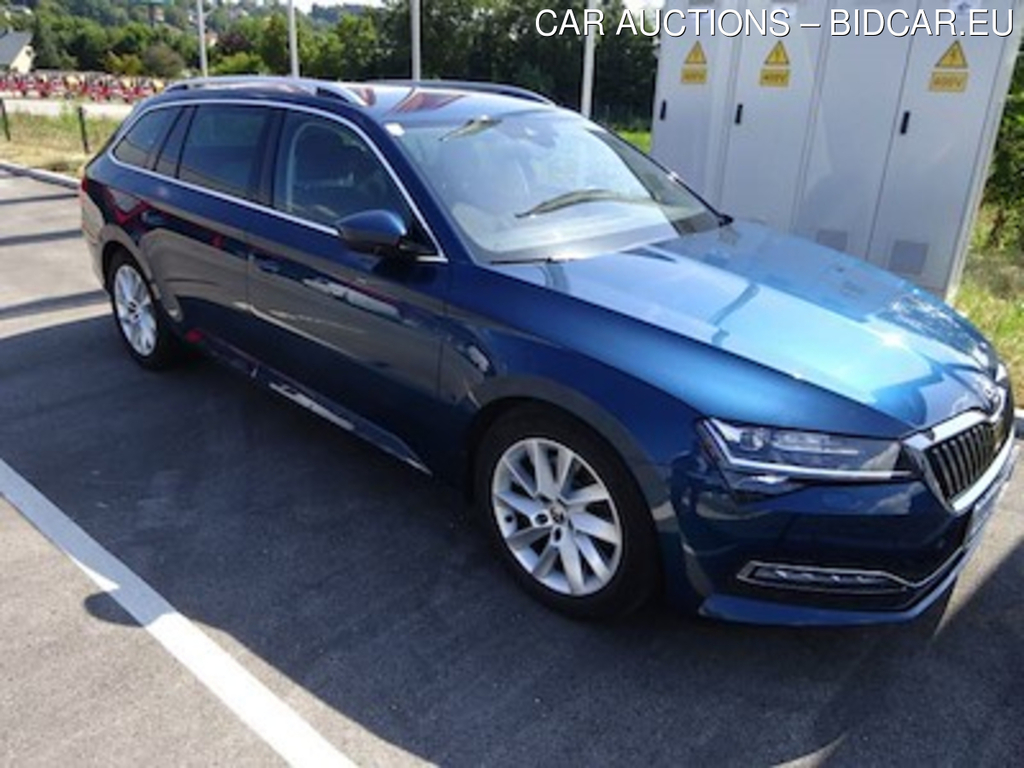 Skoda superb 2.0 TDI 110KW STYLEDSG-7 COMBI