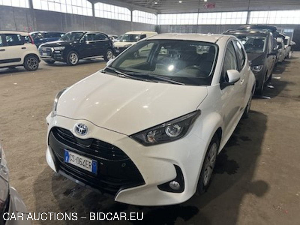 Toyota Yaris PC Hybrid Business My22